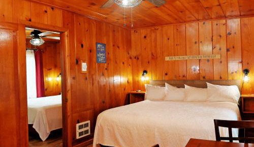 King and Queen Quadruple Room - Motel