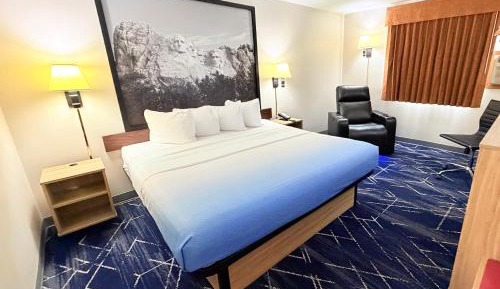 Queen Room - Non-Smoking