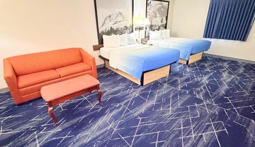 Family Suite with Two Queen Beds - Non-Smoking