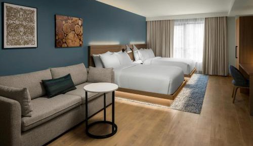 Queen Studio with Two Queen Beds and Sofa Bed - No View