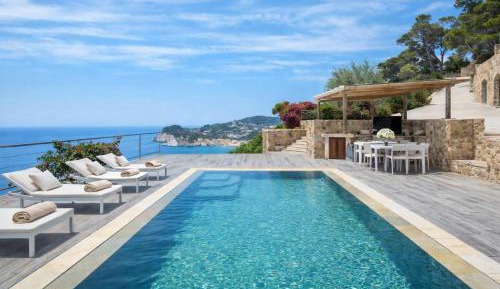 Deluxe Villa
