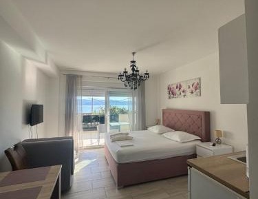 Studio Apartment with Sea View