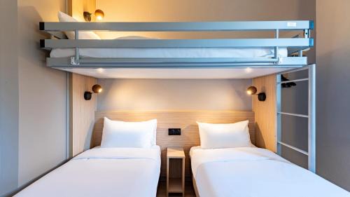 Standard Triple Room with One Bunk Bed