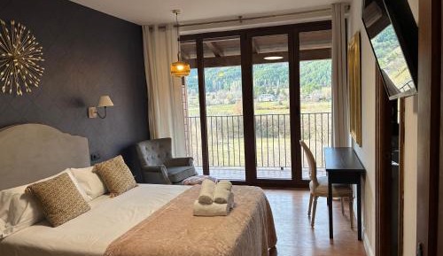Double Room with Mountain View