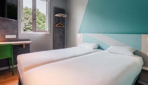 Standard Room with Two Single Bed