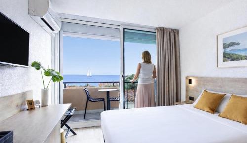 Superior Double Room with Sea View