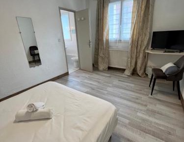 Double Room with Private Bathroom