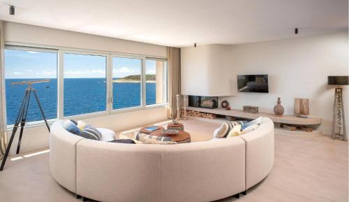 Three-Bedroom Vacation Home 