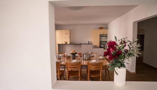 Four-Bedroom Apartment with Balcony 