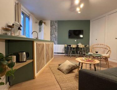 One-Bedroom Apartment