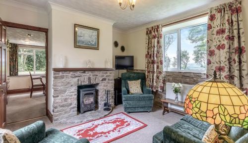 Three-Bedroom Vacation Home 