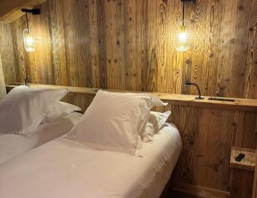 Four-Bedroom Luxury Apartment