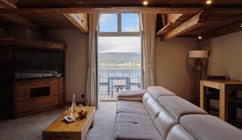 Family Suite with Lake View