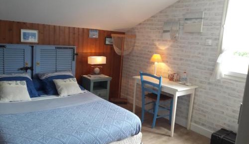 Triple Room 2