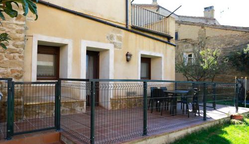 Three-Bedroom Standard Apartment