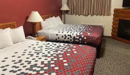 Suite with Two Queen Beds - Accessible/Non-Smoking