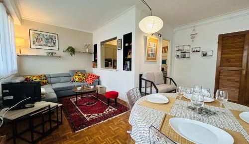 One-Bedroom Apartment with Balcony