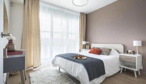 Two-Bedroom Deluxe Apartment with Balcony