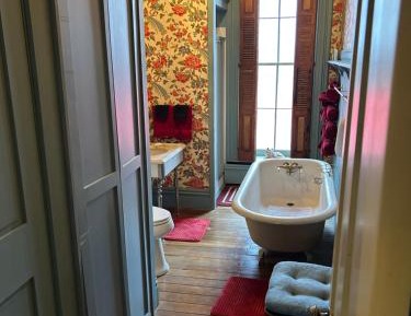 Queen Room with Balcony