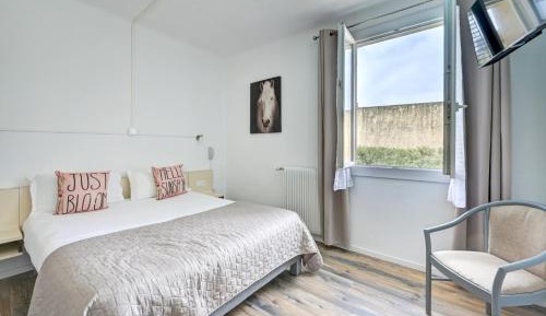 Double Room with Pool View