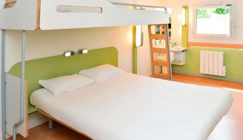 Double Room with 1 Bunk Bed