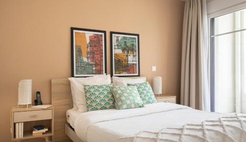One-Bedroom Deluxe Apartment