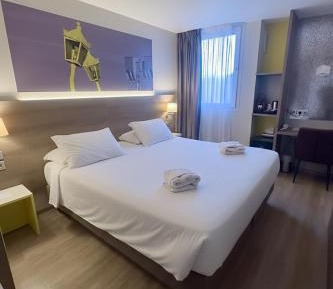 Standard King Room