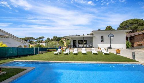 Villa with Private Pool