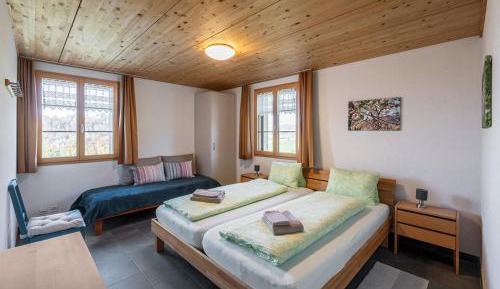 Deluxe Double Room (2 Adults + 1 Child)
