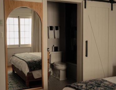 Suite with Lake View