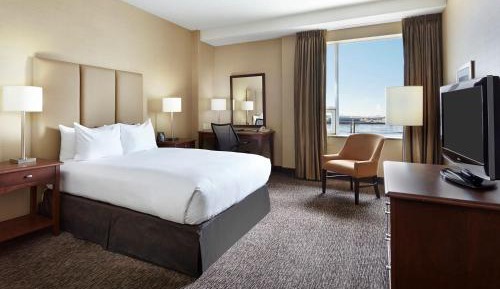 Queen Room with Harbor View