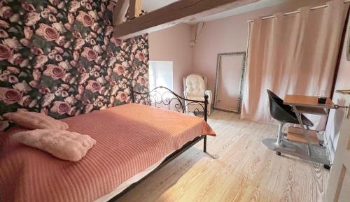 Double Room with Shared Bathroom