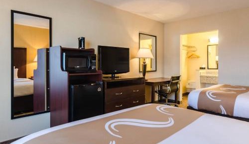 Queen Room with Two Queen Beds - Non-Smoking