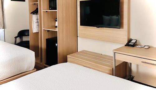 Queen Room with Two Queen Beds - Non-Smoking