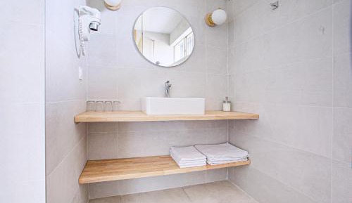 Superior Family Suite with Rooftop Terrace and Air Conditioning - Mountain View