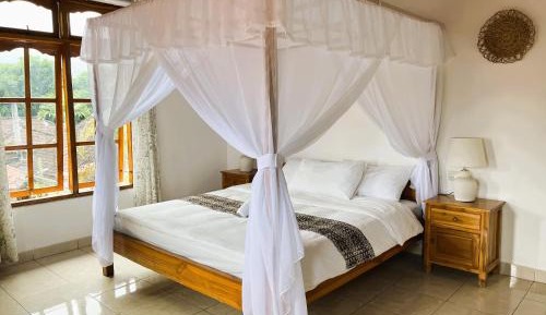 Deluxe Bungalow