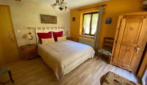 Double Room with Private Bathroom