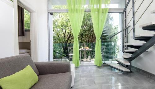 Two-Bedroom Duplex Apartment with Terrace and Balcony