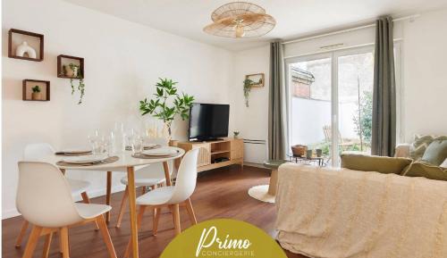One-Bedroom Apartment with Garden View