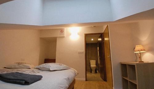 Double or Twin Room with Private Bathroom