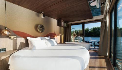 Suite with Spa Access