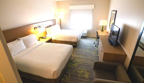 Standard Room with Two Queen Beds