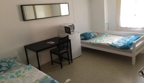 Standard Twin Room with Shared Bathroom