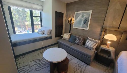 Studio with Pool View