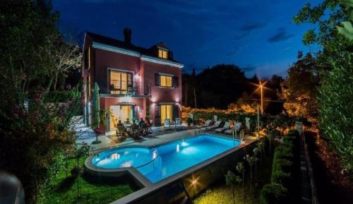 Five-Bedroom Villa with Pool