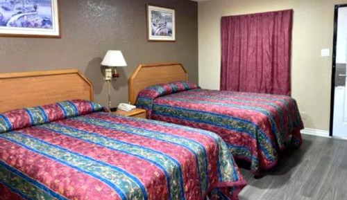 2 Queen Beds Non-Smoking