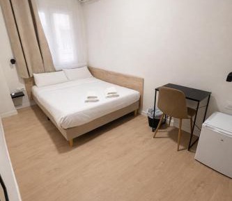 Standard Double Room with Shared Bathroom