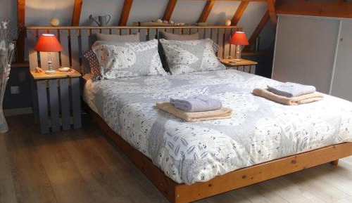 Triple Room with Private Bathroom
