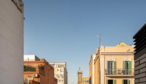 One-Bedroom Apartment with Terrace