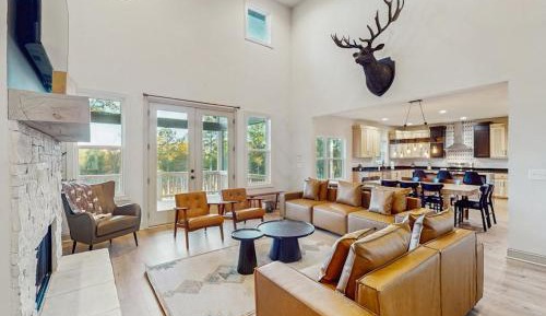 Eight-Bedroom House